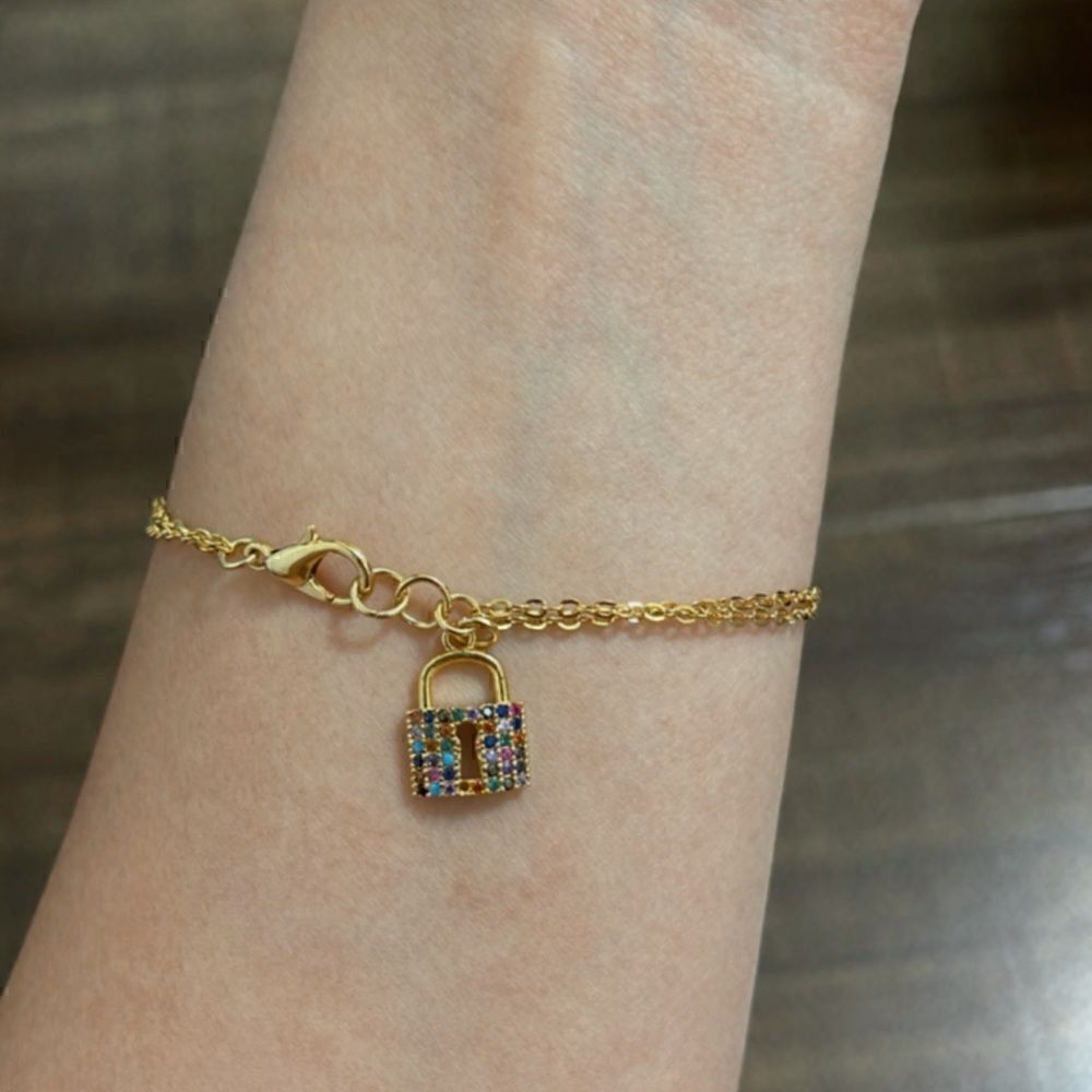 Diamond lock bracelet vR 389